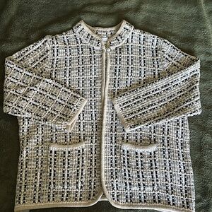 Stunning Alfred Dunner cardigan